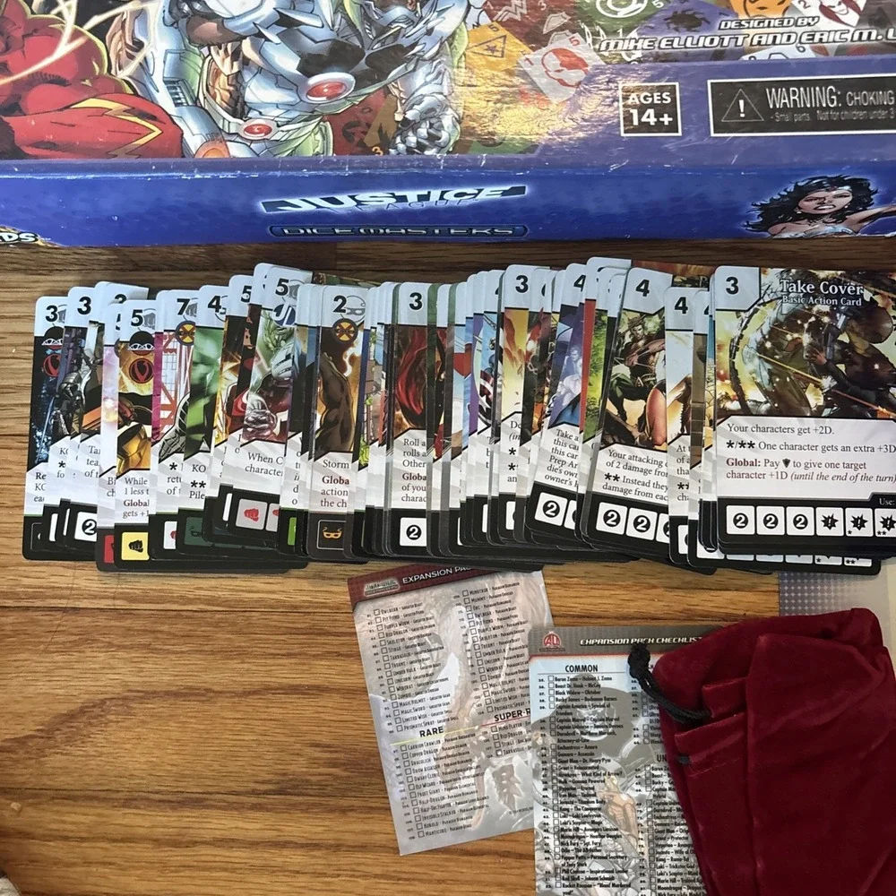 Dice Masters lot (Wiz Kids), Justice League 2015 With Lots Of Extra Cards & Dice